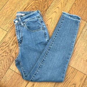 Levi’s 721 High Rise Skinny Jeans
